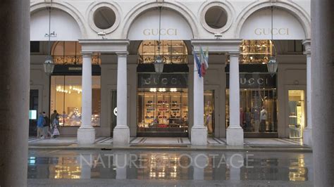 torino rubano da gucci|Gucci Torino orari di apertura Via Roma, 112 .